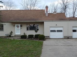 2065 Baty Rd, Lima, OH 45807