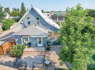 5307 N 50th Ave, Lacombe, AB T4L1S6