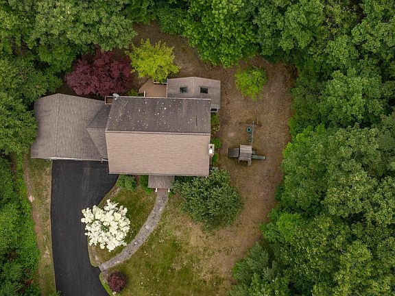 4th image of 67 Sargent Road