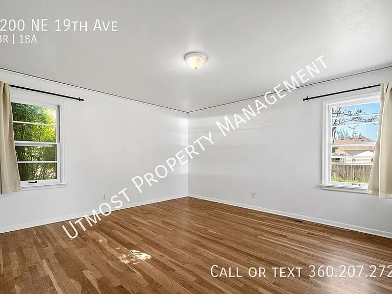 5200 NE 19th Ave — Photo 9
