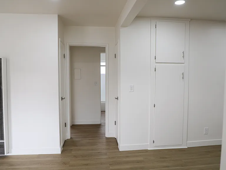 Jessie Street Apartments — Photo 25