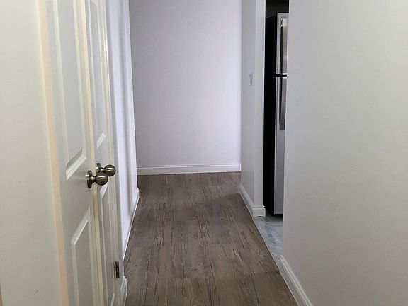 5th image of 747 10th Ave APT 28E