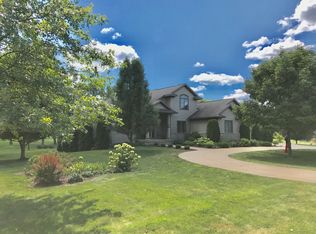 5811 Shiloh Ln, Cedar Rapids, IA 52411