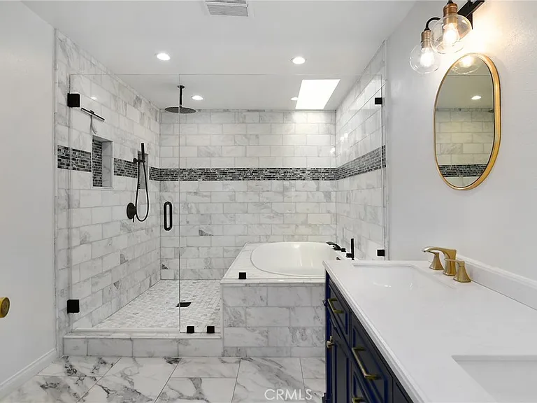 5255 Coldwater Canyon Ave #E — Photo 13
