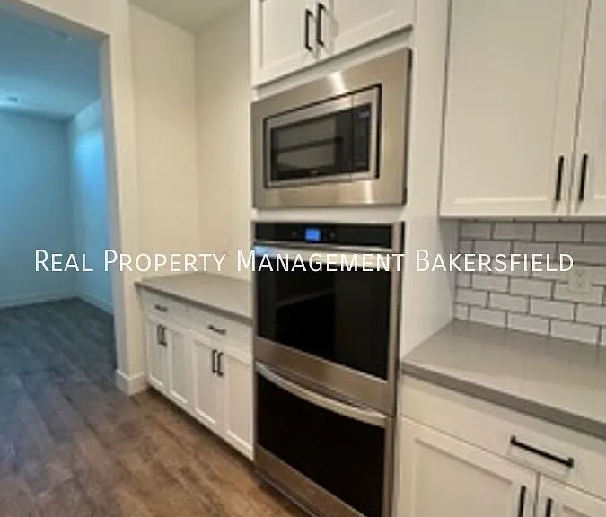 823 Brookline Ln — Photo 12