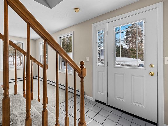 4th image of 220 Alana Dr