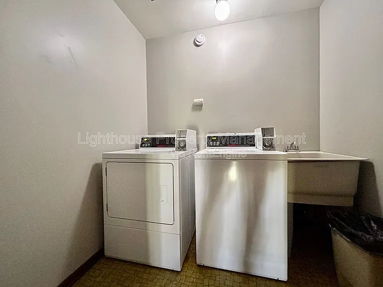 143 Exchange St SE #B — Photo 15