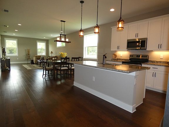 3rd image of 32633 Wesley Way
