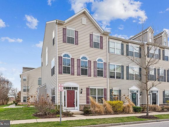 2nd image of 128 John Patrick Dr