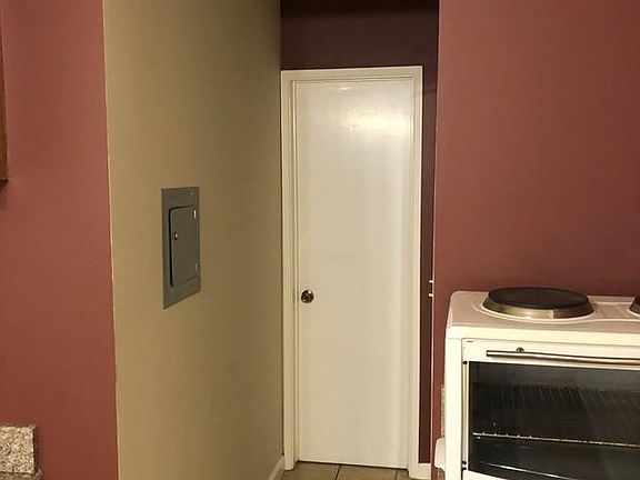 4th image of 4224 S Centinela Ave #105