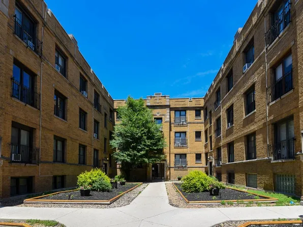 726 W Roscoe St, Chicago, IL