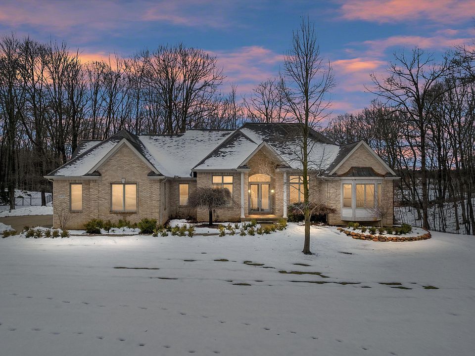 1st image of 2377 Cumberland Dr