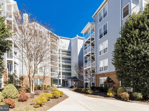 3176 Summit Square Dr #4-C7, Oakton, VA 22124