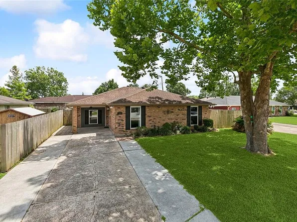 266 Dianne Dr, Saint Rose, LA 70087