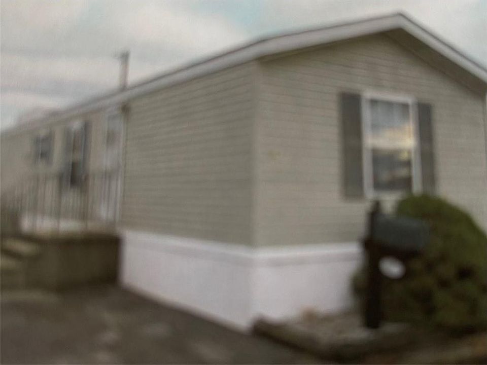 36 West Dr, Rumford, RI 02916 Zillow