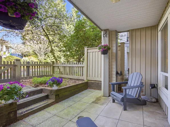 1100 E 29th St #155, North Vancouver, BC V7K 3E4