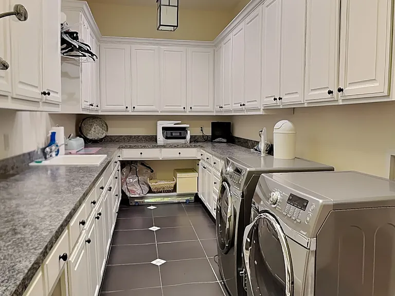 2929 Park Arbor Ct — Photo 9