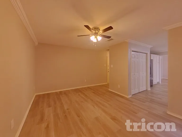 6729 Daffodil Ct — Photo 17