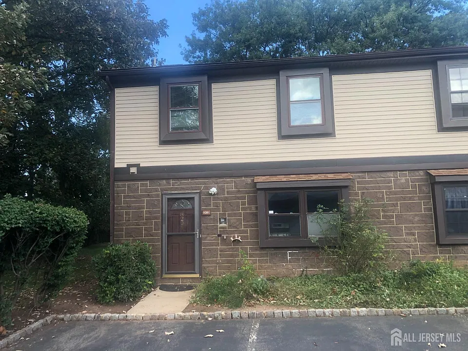 8201 Hana Rd