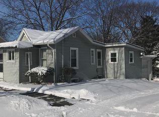 2214 Jackson St, Rockford, IL 61107