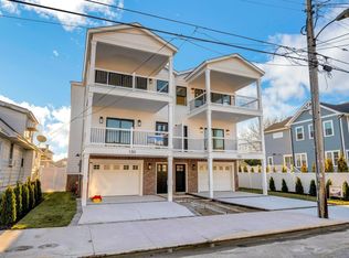 132 W Lavender Rd, Wildwood, NJ 08260