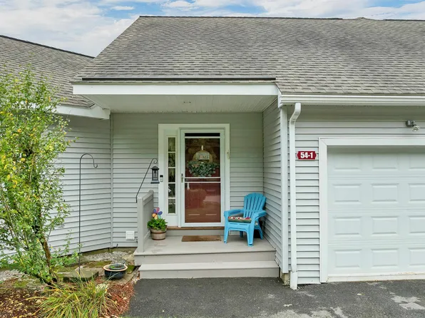 54 Saint John Lane #1, Hampstead, NH 03841