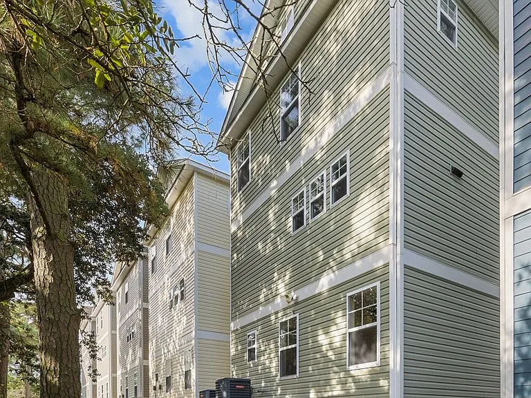 9518 3rd Bay St #112 — Photo 35