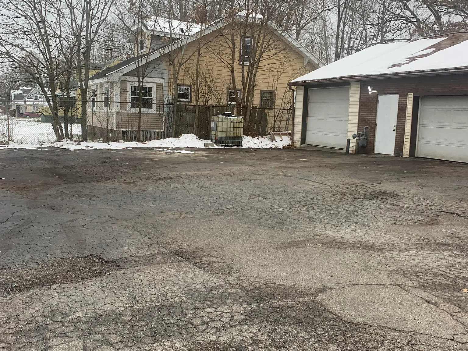 2 bed, $1,800 — Photo 2