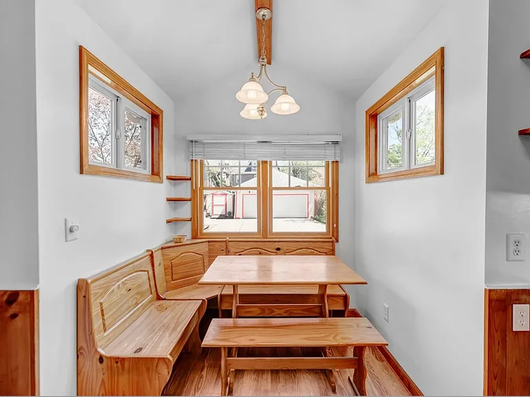 181 Richmond Ave #1 — Photo 2