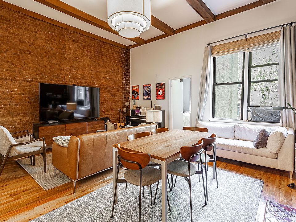 1st image of 111 W 77th St APT 4