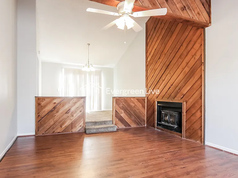 2408 Ramsgate Dr — Photo 2