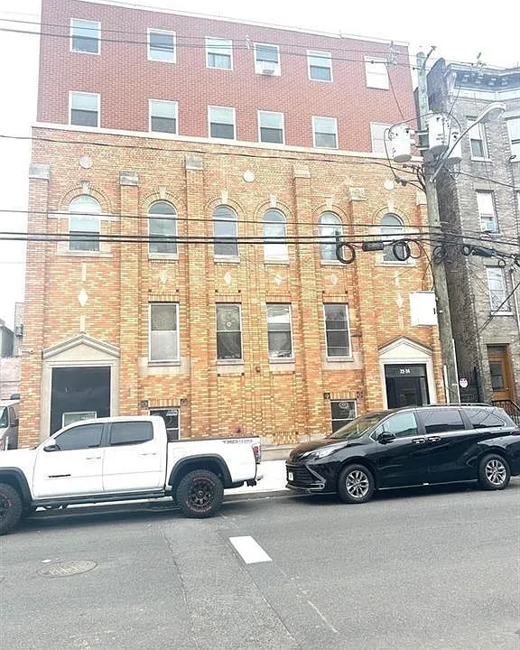22 Liberty Ave #2D