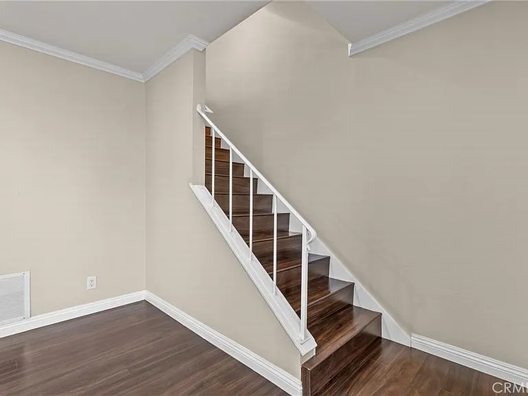 15879 Bogart Ct — Photo 9