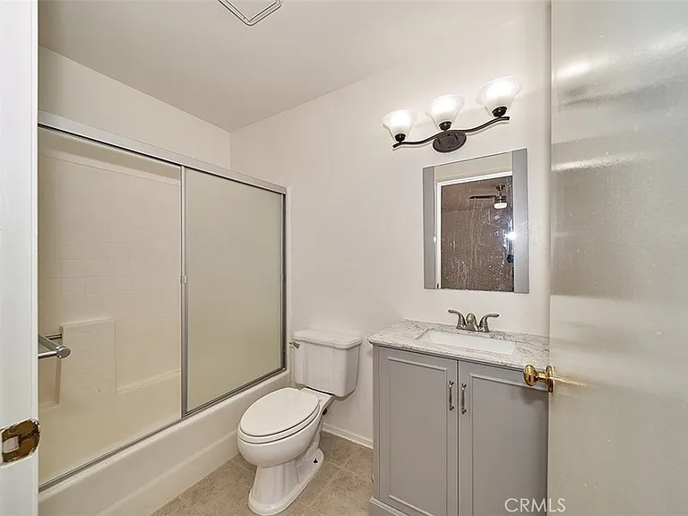 433 S Manhattan Pl #213 — Photo 17