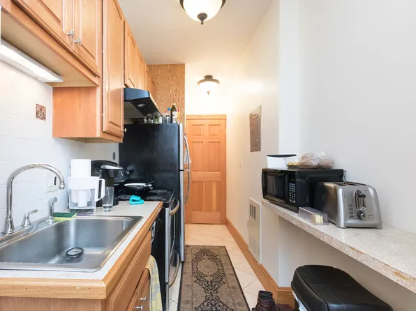 89 Myrtle St, Boston, MA