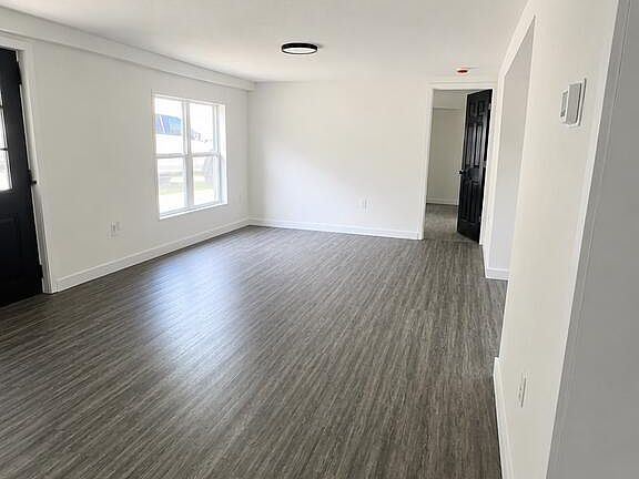 2nd image of 1123 W Old Middle Creek Rd #114