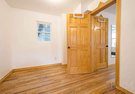 4th image of 145 9th St #1REAR
