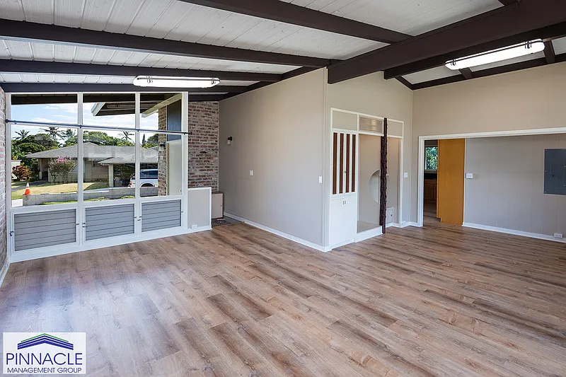 3 bed, 2.0 bath, 1641 sqft, $4,700 — Photo 3