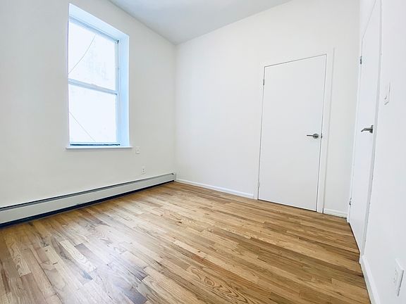 3rd image of 321 Malcolm X Blvd APT 4F