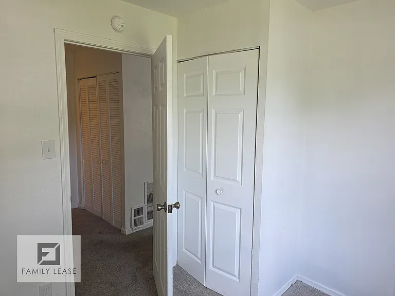 825 Saint Monica Dr — Photo 15