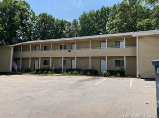 8914 E W T Harris Blvd APT F, Charlotte, NC 28227