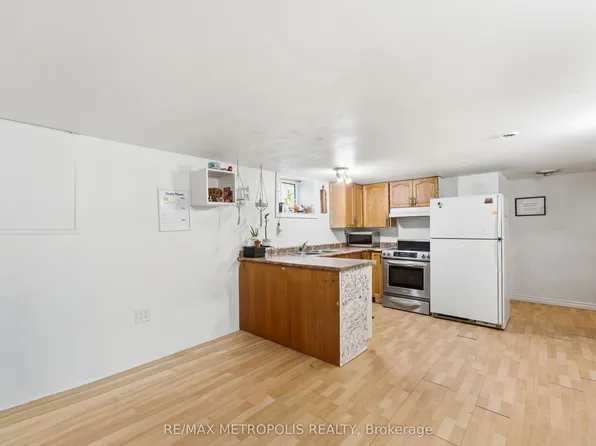 312 Palmerston Ave, Whitby, ON