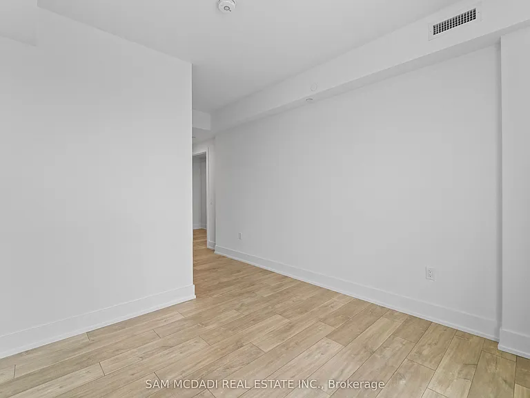 858 Dupont St #304 — Photo 28