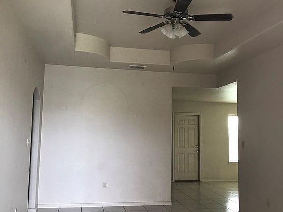 2nd image of 4196 Sabine Ave #27