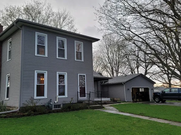 611 E Snyder St, Davis, IL 61019