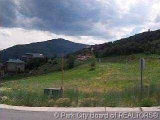 2nd image of 4648 McKinney Ct #13
