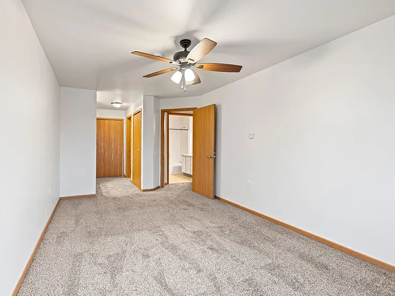 Chestnut Ridge Apartments — Photo 13