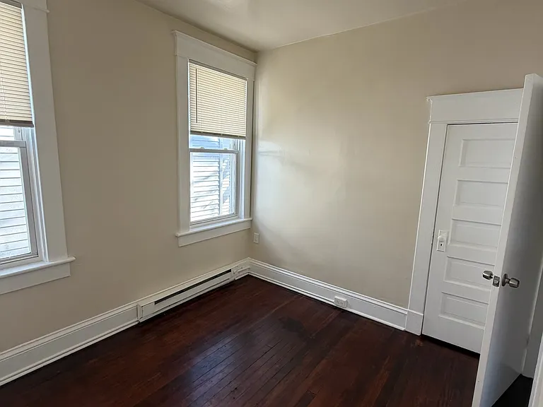 315 W 30th St #2 — Photo 5