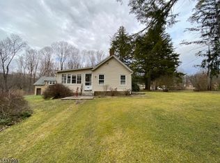 155 Schoolhouse Rd, Oak Ridge, NJ 07438