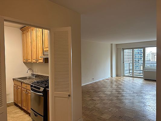 1st image of 159 W 53rd St APT 15F